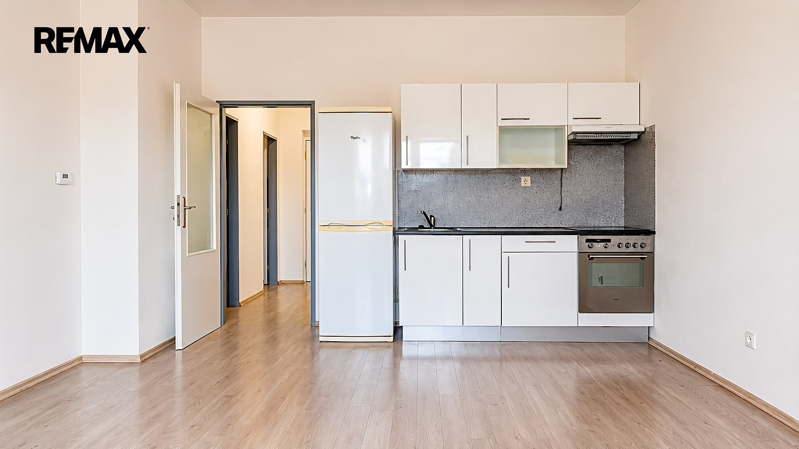 Pronájem bytu 1+kk 41 m² — photo 2