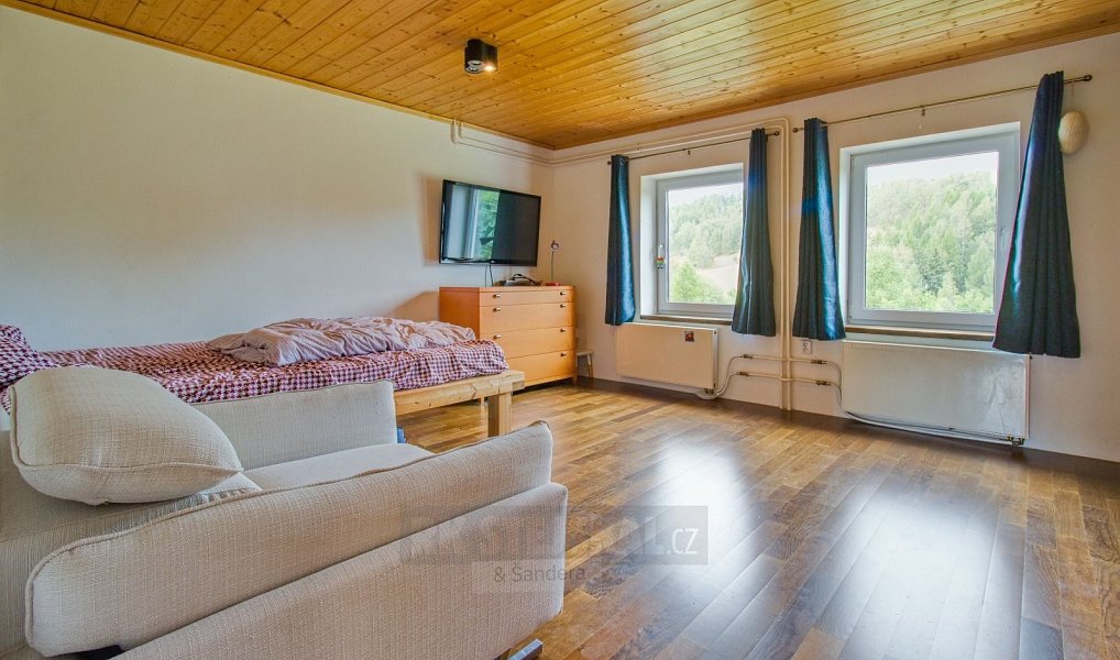 Prodej nájemního domu, činžáku 410 m², Moldava – náhled fotky 5