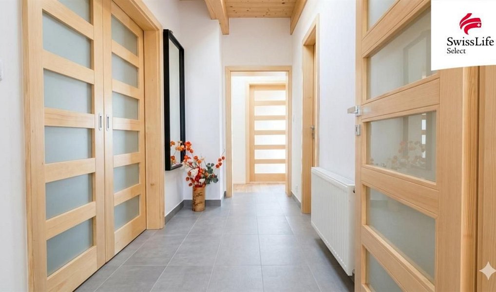 Prodej domu 130 m² s pozemkem 837 m², Staré Město – fotka 1 z 30