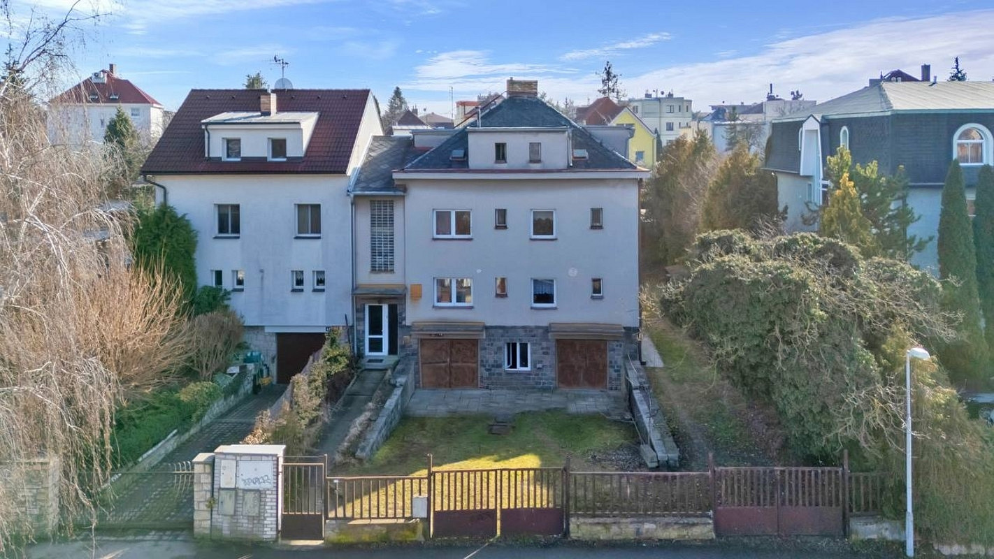 Prodej domu 234 m² s pozemkem 995 m² — photo 2