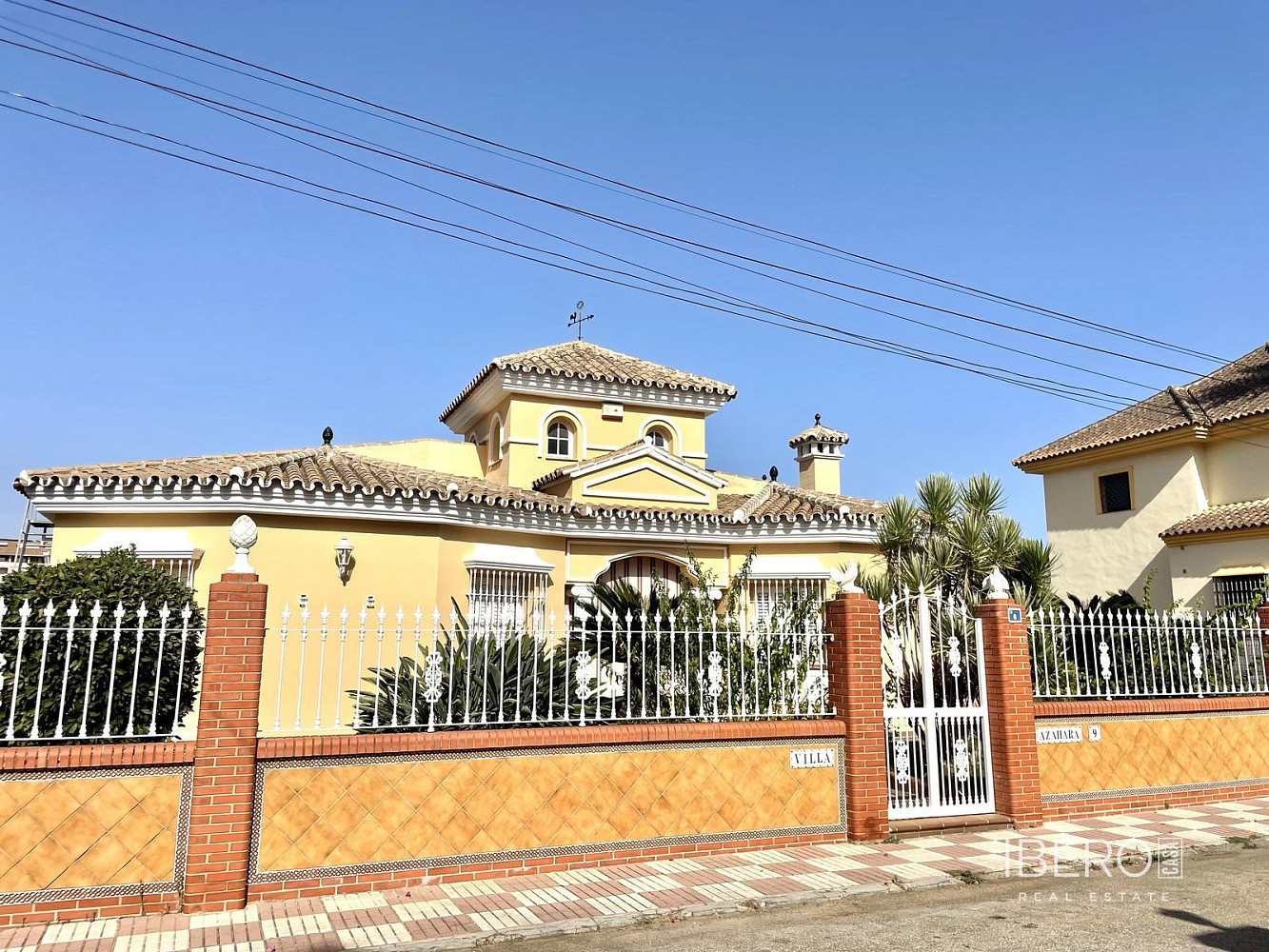 Prodej domu 354 m² s pozemkem 780 m²