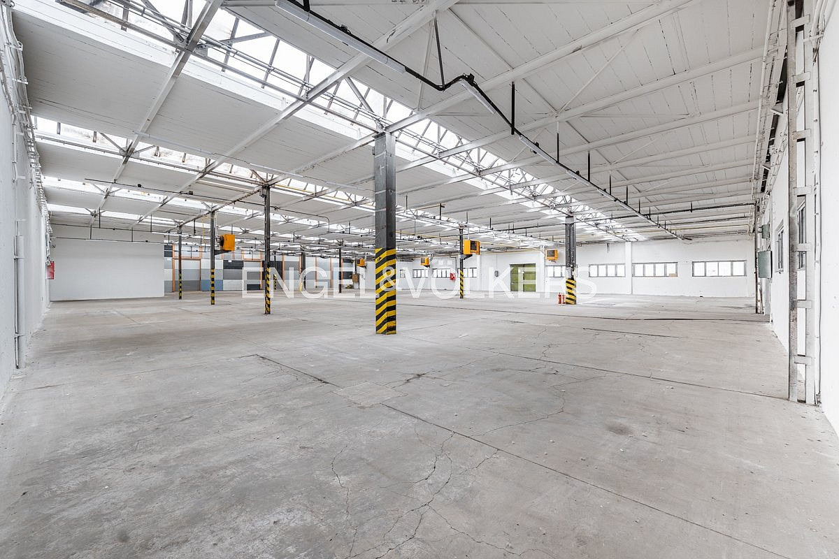 Pronájem skladovacích prostor 1 195 m² – fotografie 4