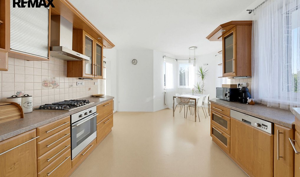 Prodej domu 174 m² s pozemkem 586 m², Malá Lhota – náhled fotky 8