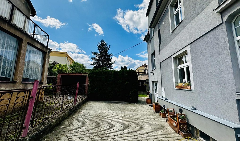 Prodej domu 400 m² s pozemkem 380 m², Teplice – náhled fotky 27