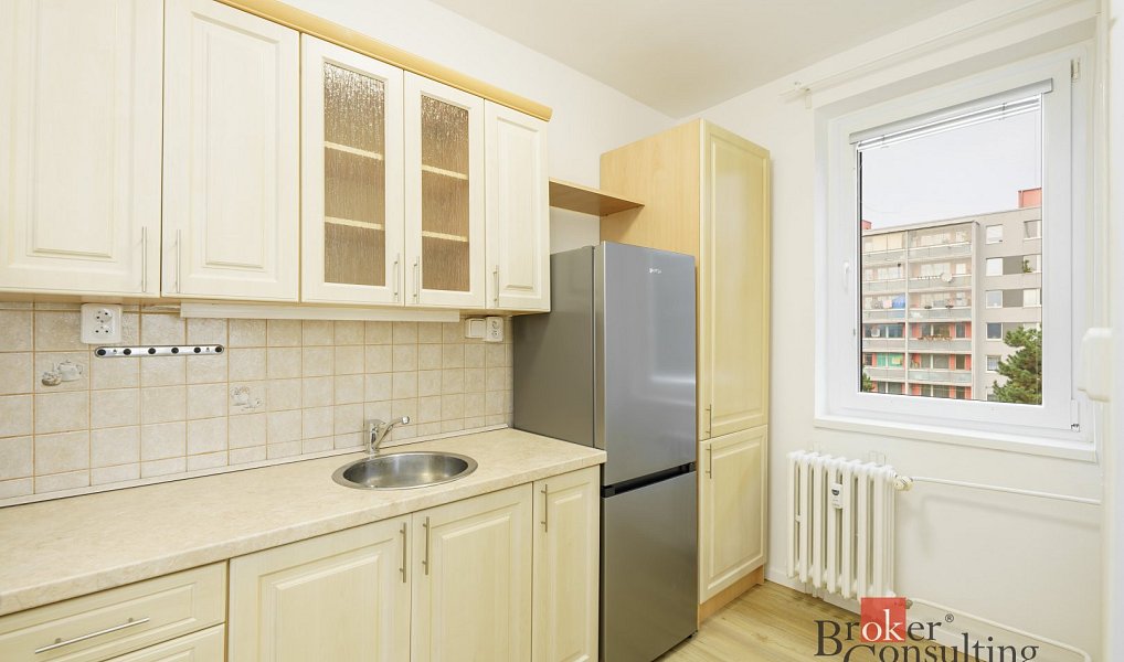 Prodej bytu 3+1 62 m², Praha – náhled fotky 2