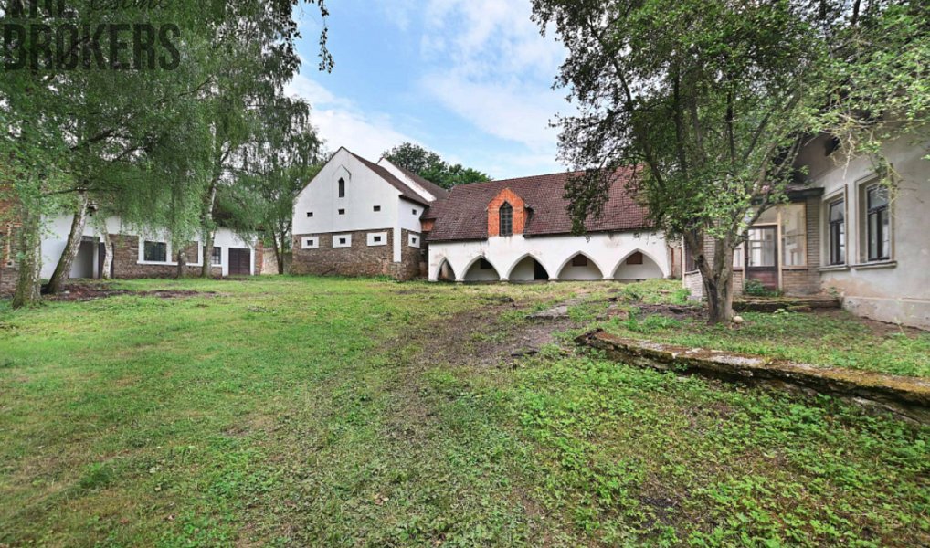 Prodej domu 5 000 m² s pozemkem 42 000 m², Zásmuky – náhled fotky 12