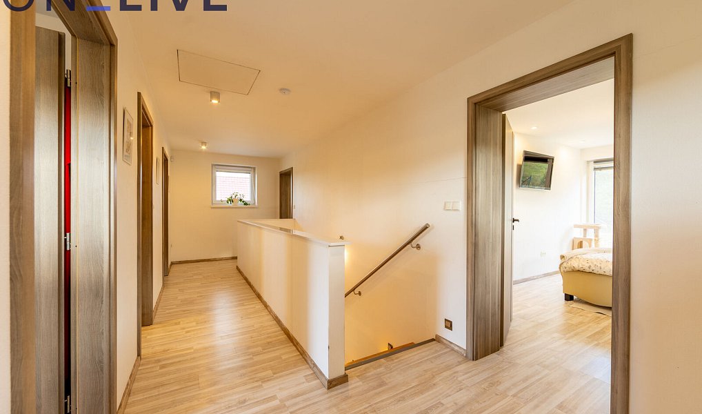Prodej domu 151 m² s pozemkem 919 m², Dolany – náhled fotky 23