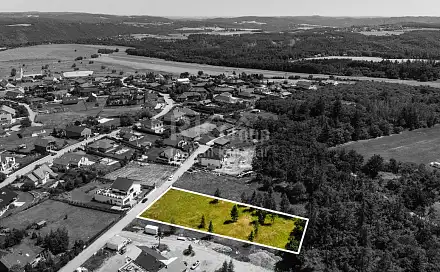 Prodej stavebního pozemku 2 628 m², Trnová, okres Praha-západ