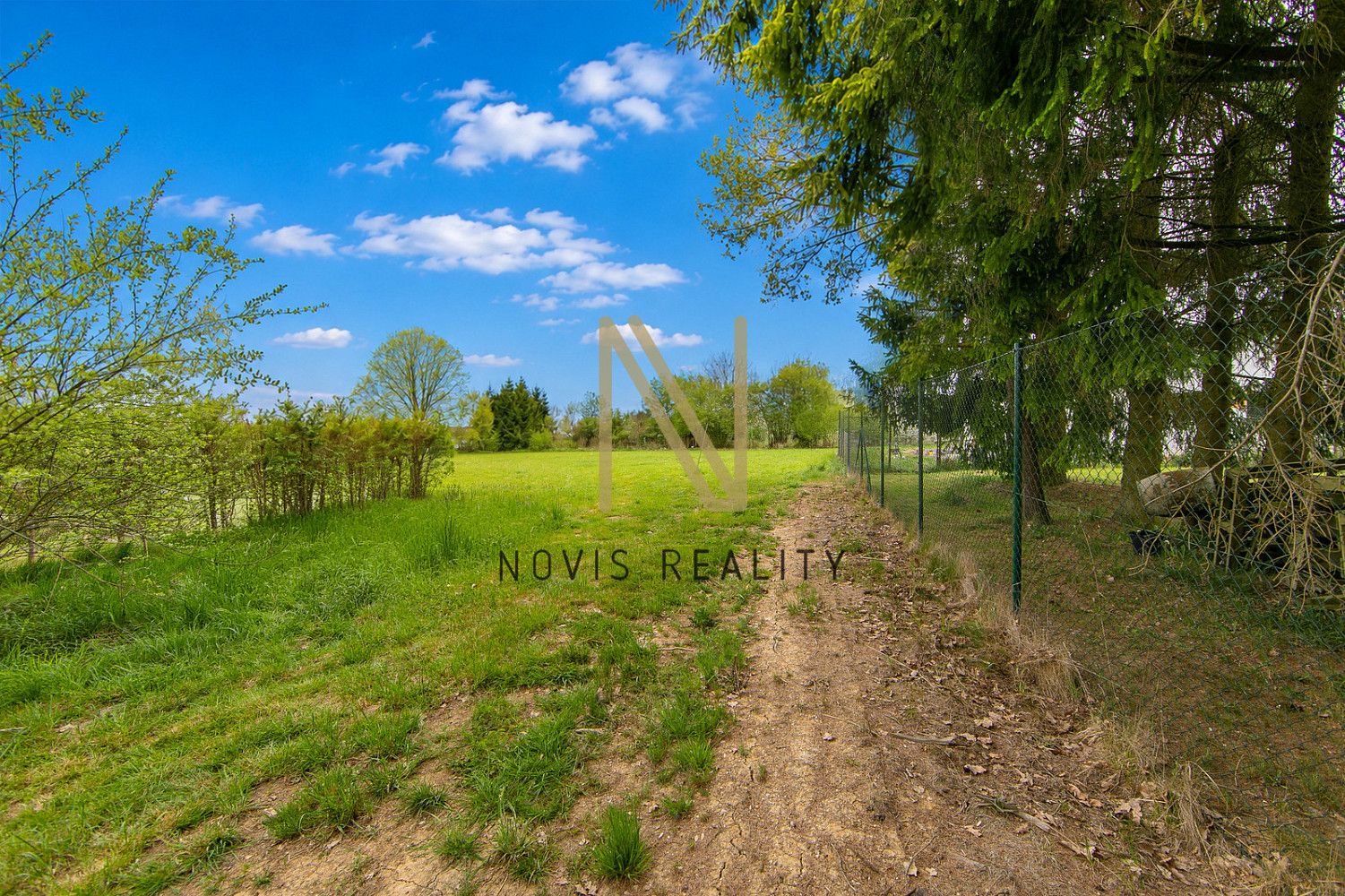 Prodej stavebního pozemku 1 138 m² — photo 3