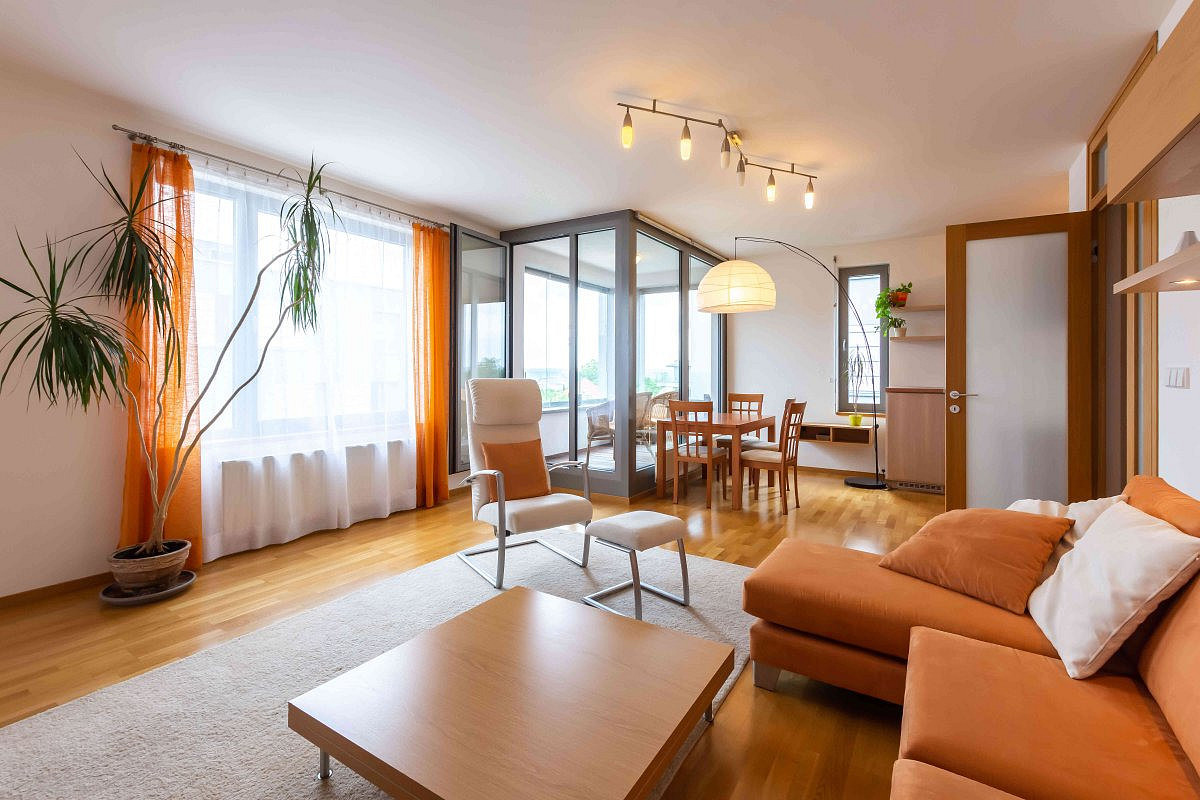 Pronájem bytu 3+kk 69 m²