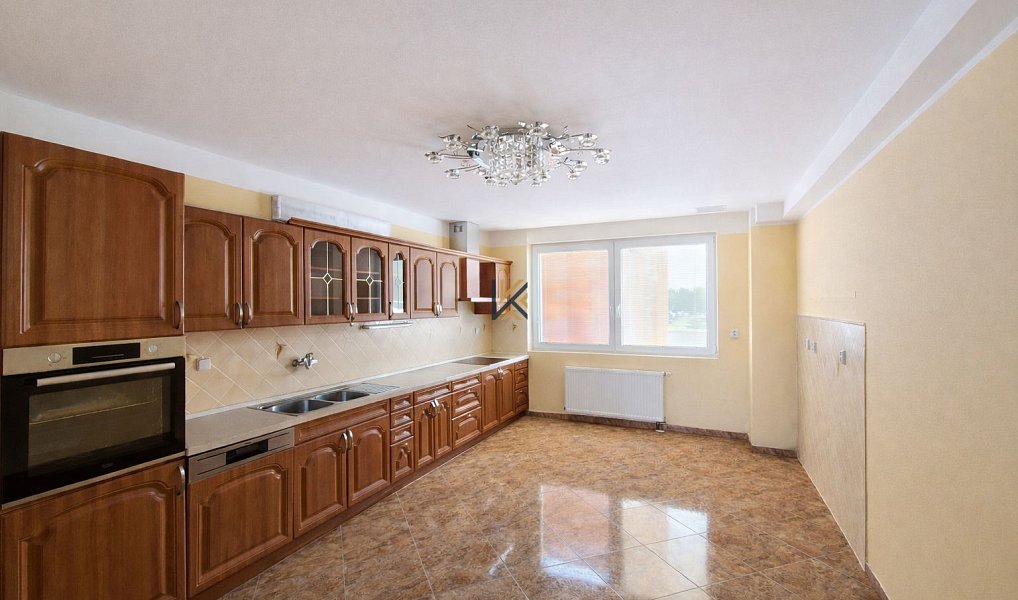 Pronájem kanceláře 407 m², Praha – náhled fotky 7