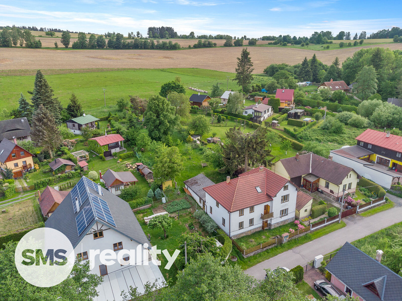 Prodej domu 260 m² s pozemkem 1 352 m²