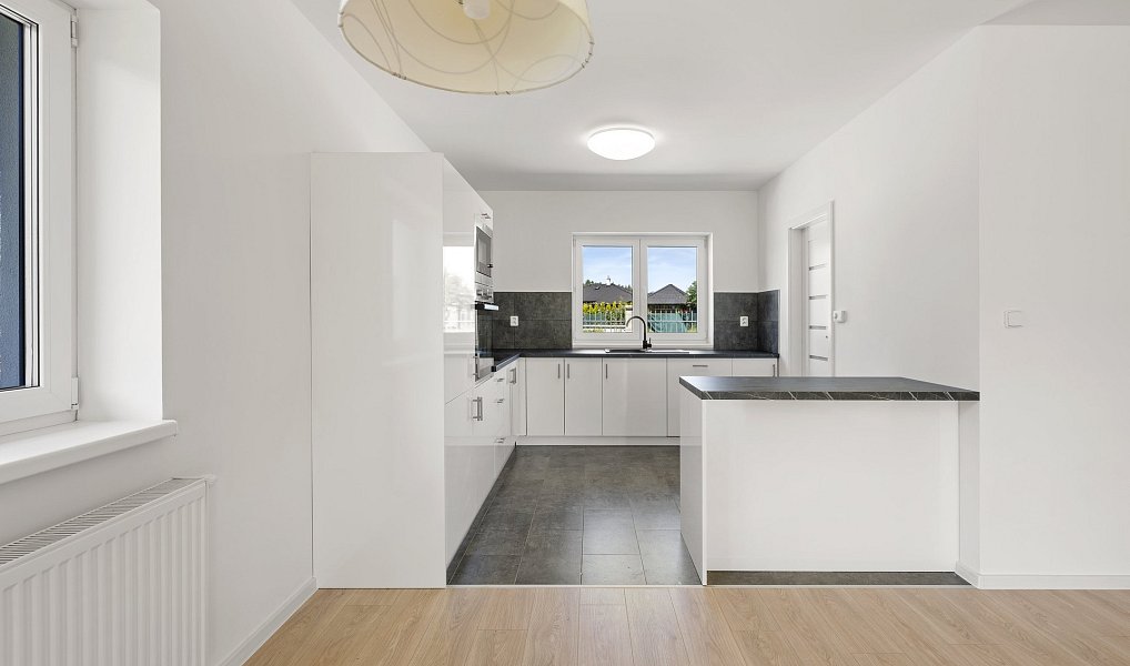 Prodej domu 107 m² s pozemkem 901 m², Mukařov – náhled fotky 5