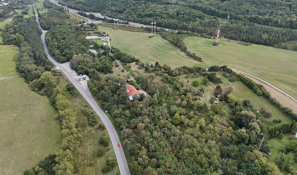 Prodej komerčního pozemku 23 750 m², Beroun – náhled fotky 7