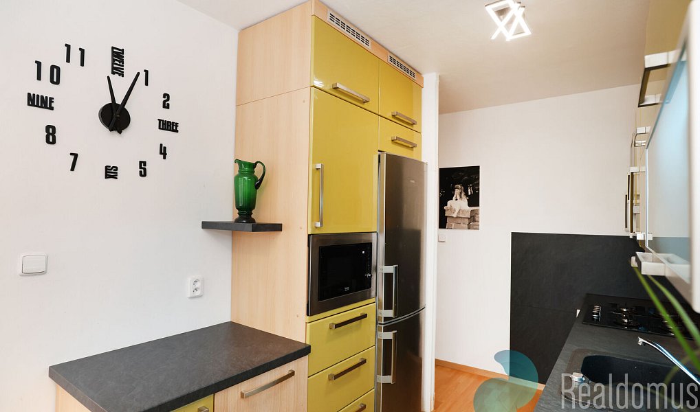 Prodej bytu 3+1 73 m², Praha – náhled fotky 3