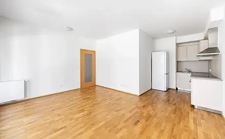Pronájem bytu 2+kk 58 m², U Mlýnského kanálu, Praha 8 - Karlín