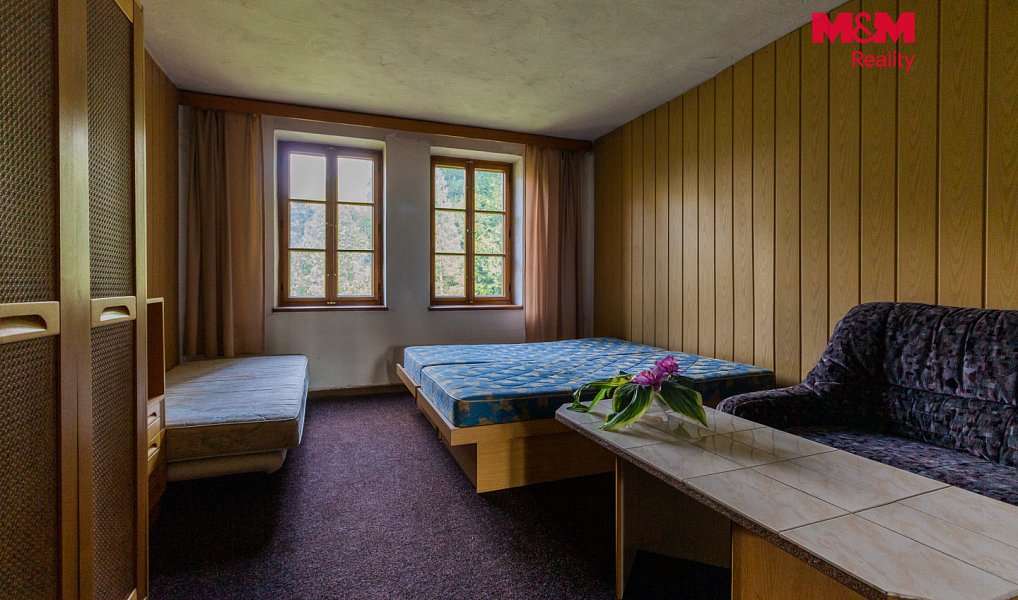 Prodej domu 229 m² s pozemkem 2 152 m², Hanušovice – náhled fotky 19