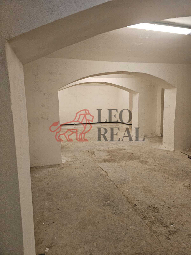 Pronájem kanceláře 150 m² – fotografie 3