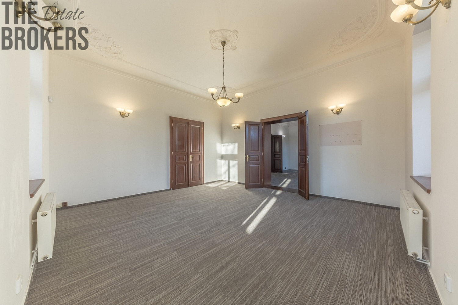Pronájem kanceláře 230 m² – fotografie 4
