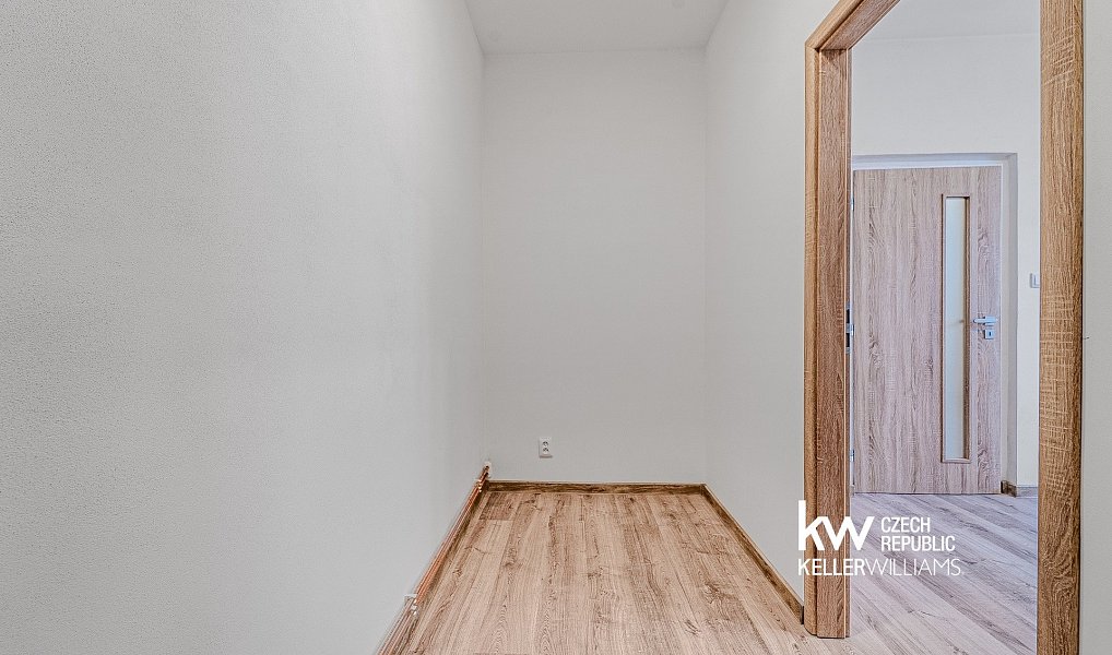 Prodej bytu 2+1 59 m², Smečno – náhled fotky 4