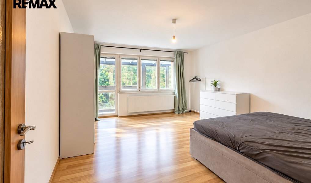 Pronájem domu 180 m² s pozemkem 473 m², Praha – náhled fotky 11