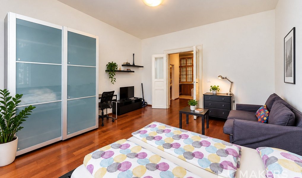 Prodej ubytovacího objektu 190 m², Praha – náhled fotky 5