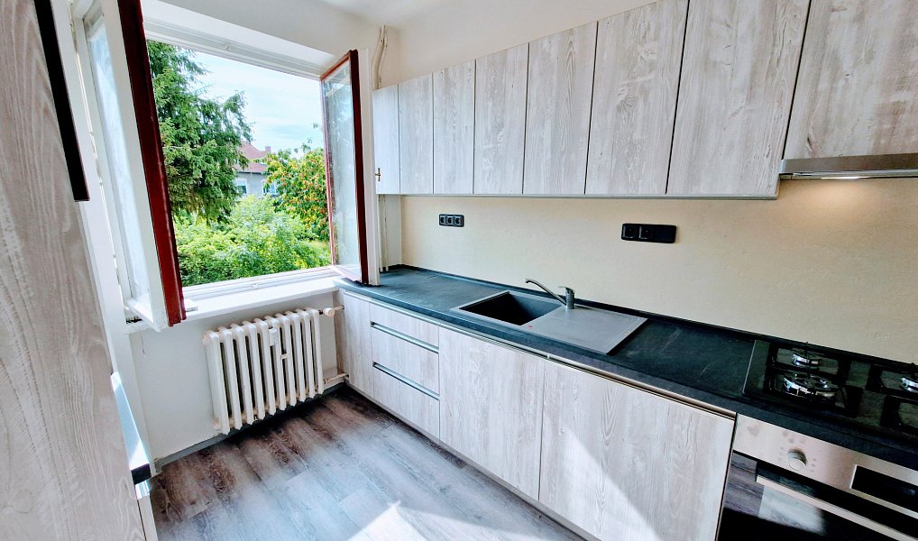 Pronájem bytu 3+1 65 m², Ústí nad Labem – náhled fotky 2