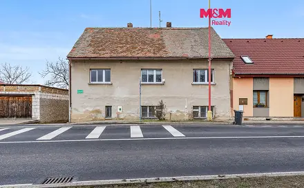 Prodej domu 272 m² s pozemkem 294 m², Zlatá Ulička, Líšťany, okres Louny