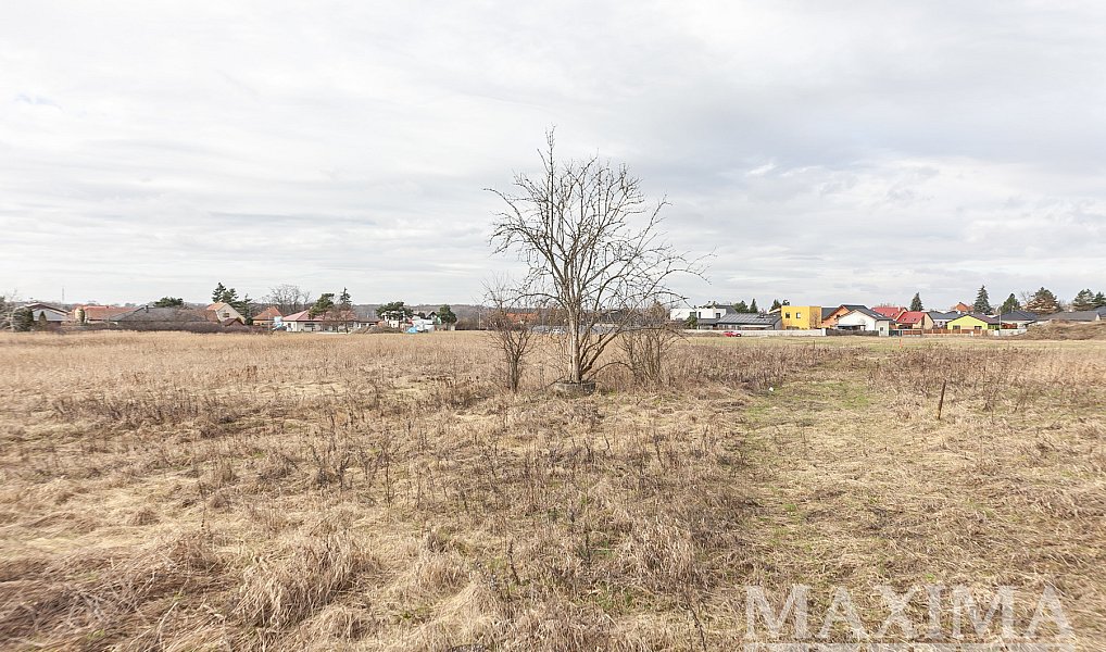 Prodej stavebního pozemku 896 m², Kly – náhled fotky 17