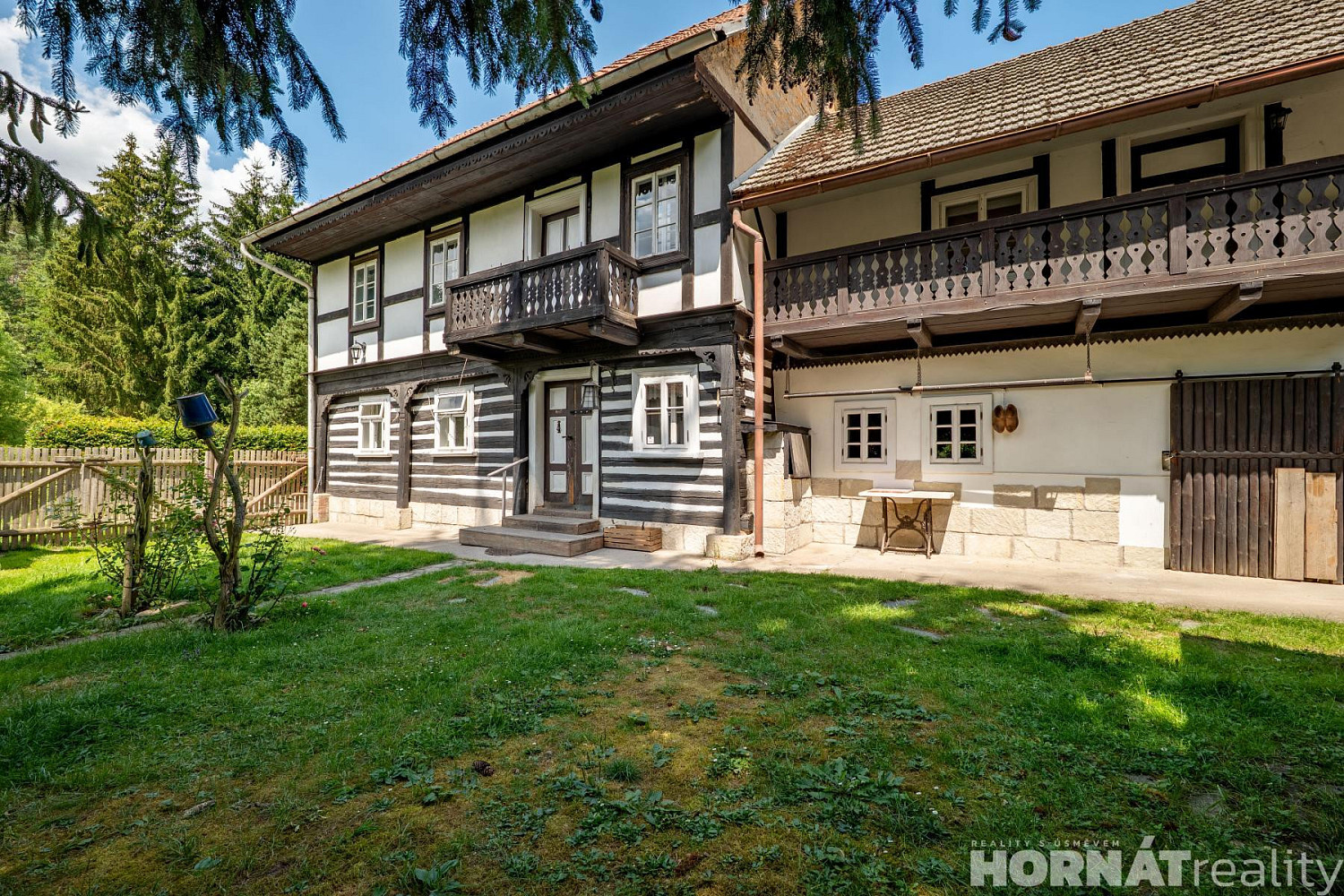 Prodej chaty/chalupy 200 m² s pozemkem 18 000 m²