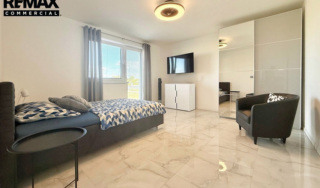 Prodej domu 220 m² s pozemkem 726 m², Polerady – náhled fotky 27