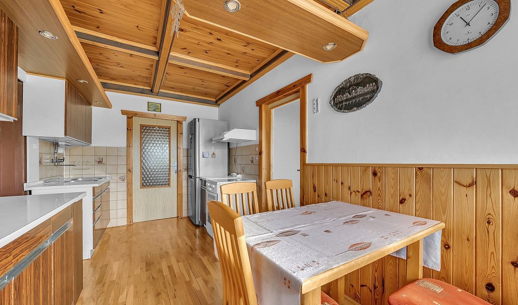 Prodej domu 253 m² s pozemkem 5 652 m², Červený Kostelec – náhled fotky 30