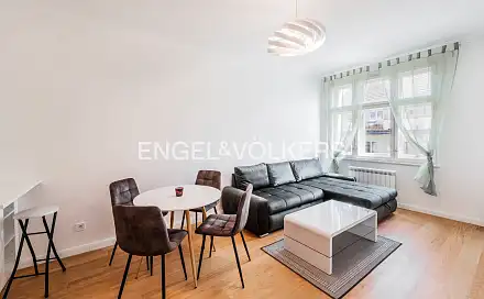 Pronájem bytu 2+kk 56 m², Korunní, Praha 3 - Vinohrady