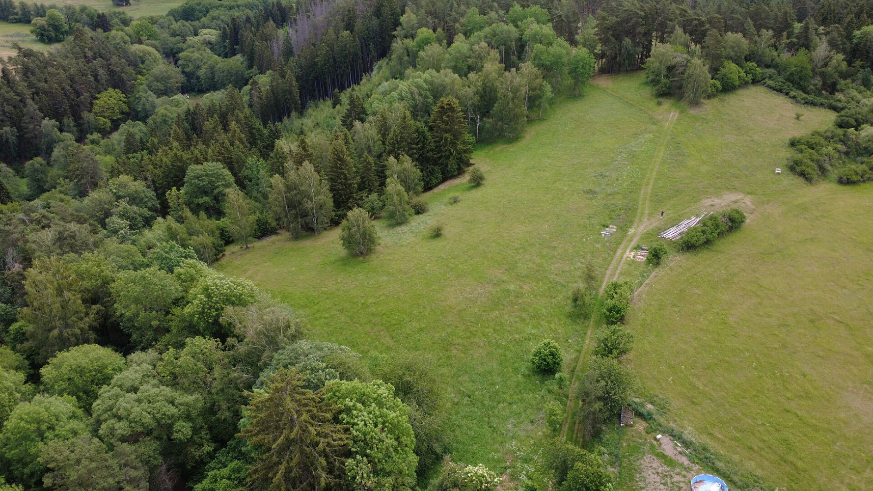 Prodej stavebního pozemku 1 218 m² – fotografie 2