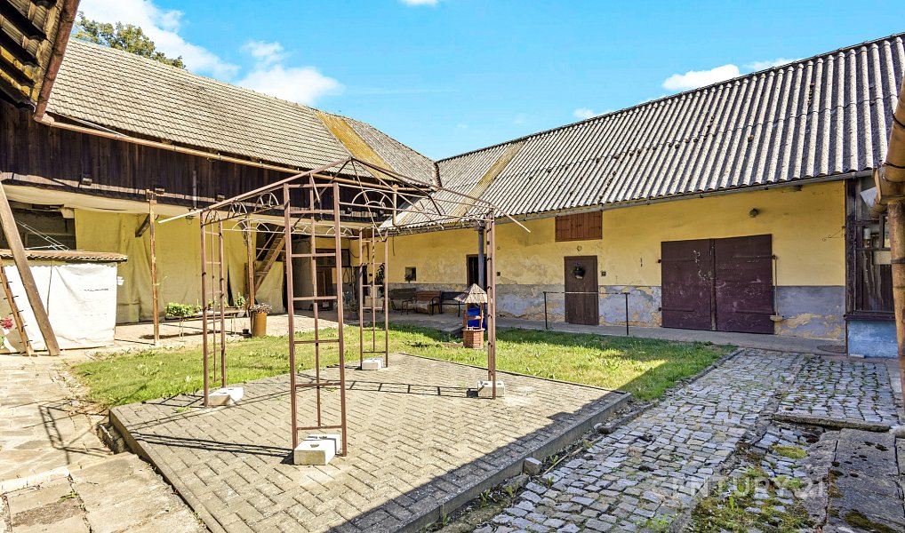 Prodej domu 190 m² s pozemkem 3 520 m², Javorník – náhled fotky 32