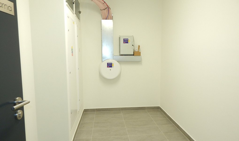 Prodej bytu 1+kk 29 m², Kladno – náhled fotky 21