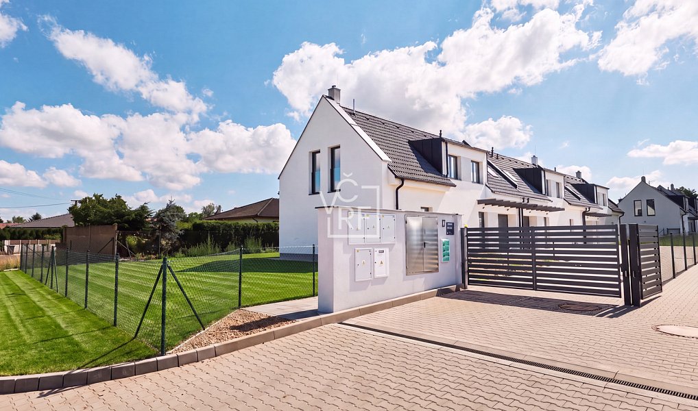 Pronájem domu 148 m² s pozemkem 255 m², Chlumec nad Cidlinou – náhled fotky 3