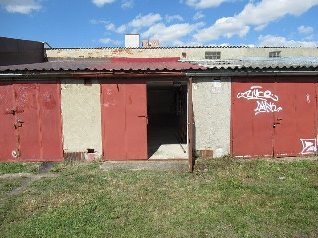 Prodej garáže, výměra 20 m2, vlastní pozemek, elektřina, ul. Mírová, Cheb, Karlovarský kraj
