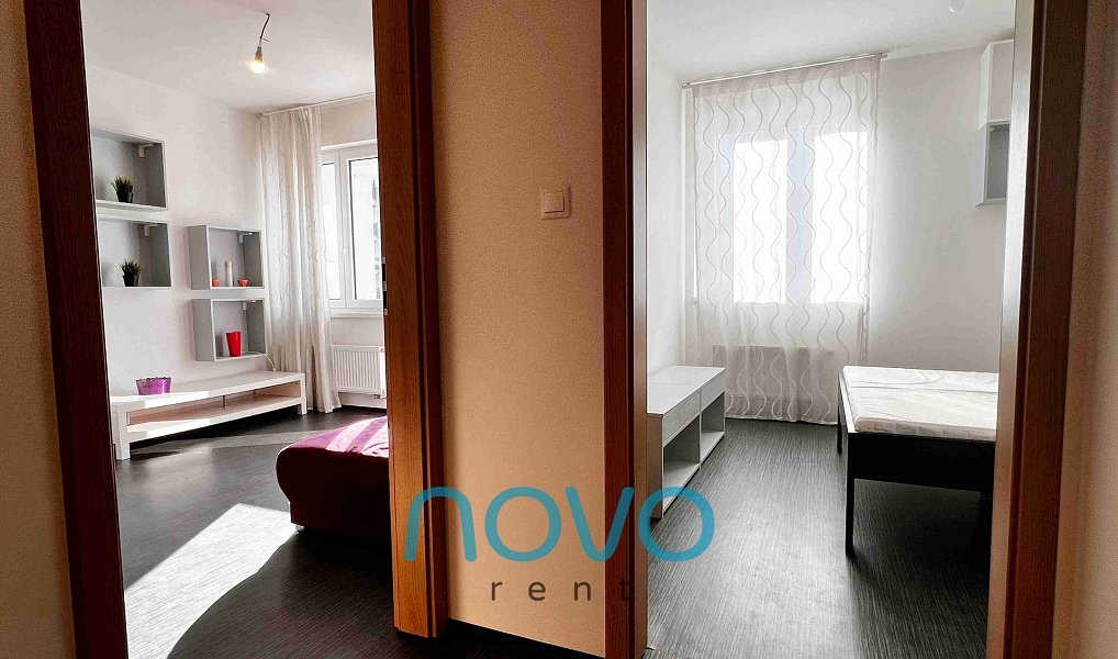 Pronájem bytu 2+kk 43 m², Klecany – náhled fotky 6