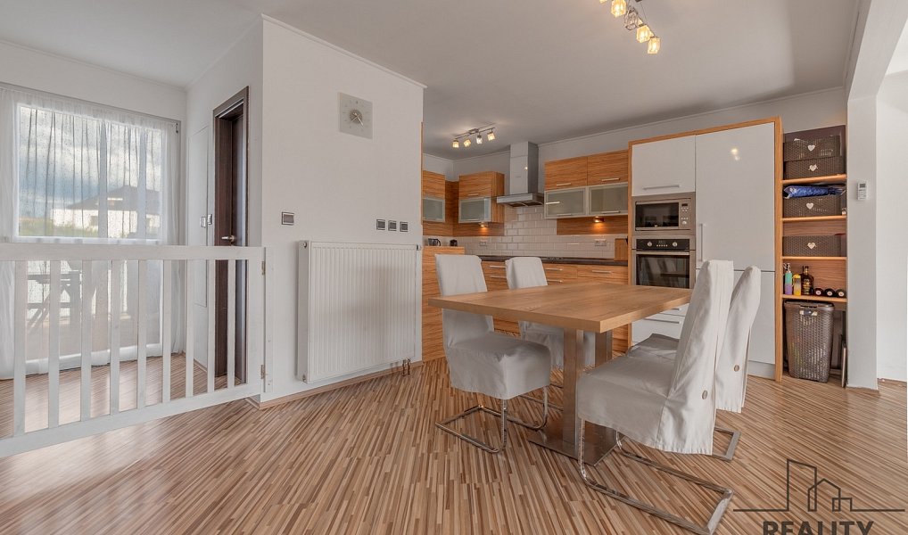 Prodej domu 200 m² s pozemkem 607 m², Šanov – náhled fotky 3