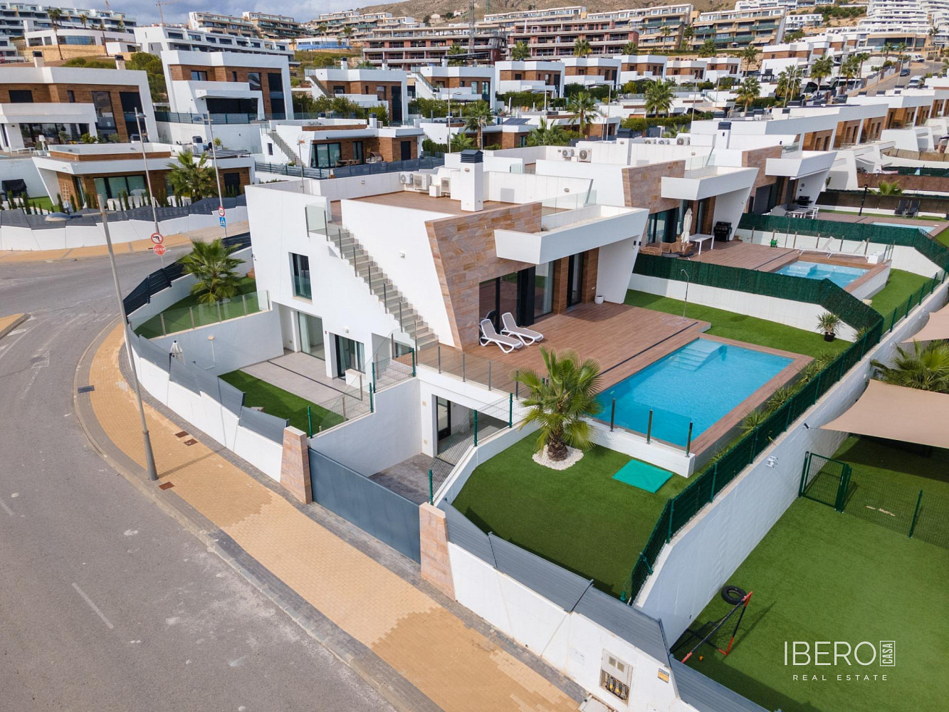 Prodej domu 314 m² s pozemkem 572 m² – pohled 6