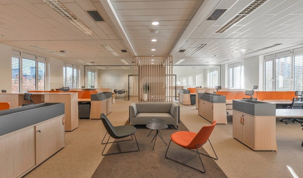 Pronájem kanceláře 251 m², Praha – náhled fotky 4