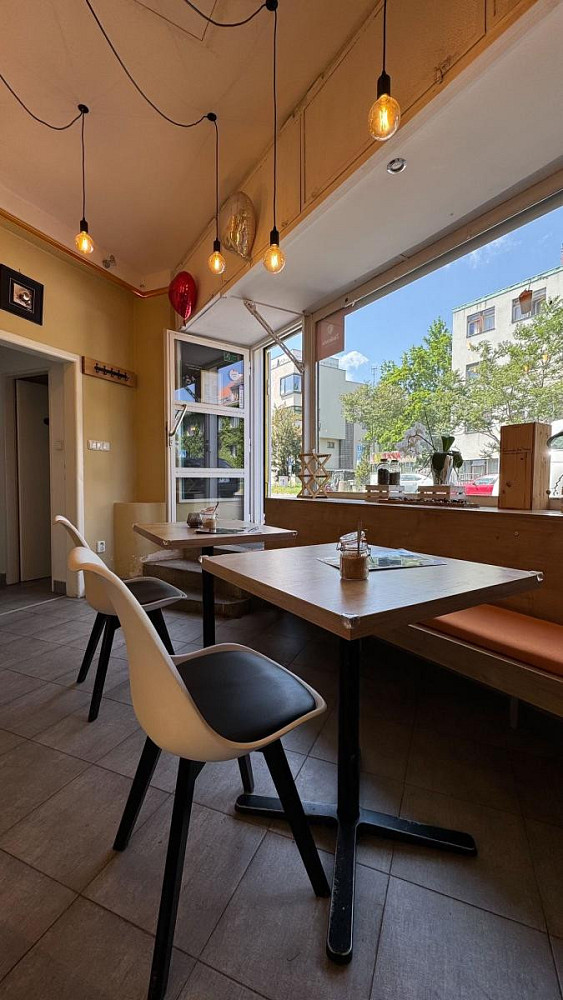 Pronájem obchodních prostor 25 m² — photo 3