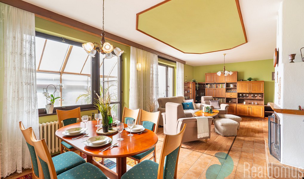 Prodej domu 235 m² s pozemkem 724 m², Litvínovice – náhled fotky 2