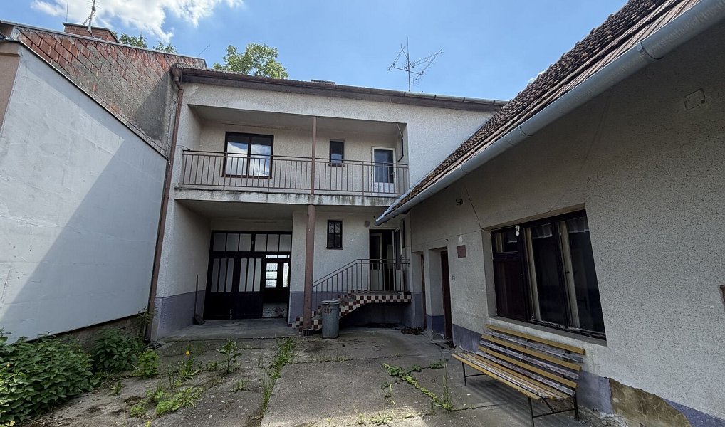 Prodej domu 180 m² s pozemkem 362 m², Lipov – náhled fotky 36