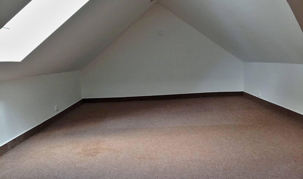Pronájem bytu 4+kk 93 m², Křemže – náhled fotky 11