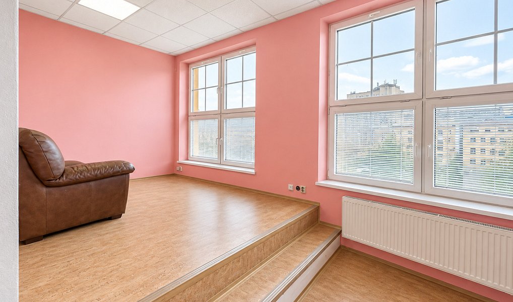 Pronájem obchodních prostor 25 m², Železný Brod – náhled fotky 6