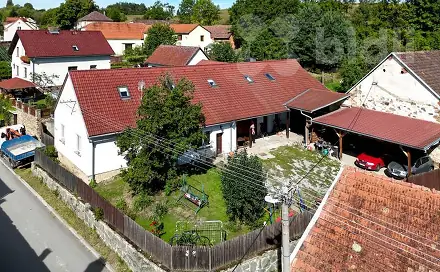 Prodej domu 415 m² s pozemkem 888 m², Kraselov, okres Strakonice