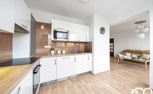 Prodej bytu 4+kk 90 m², náměstí Míru, Mladá Boleslav - Mladá Boleslav II