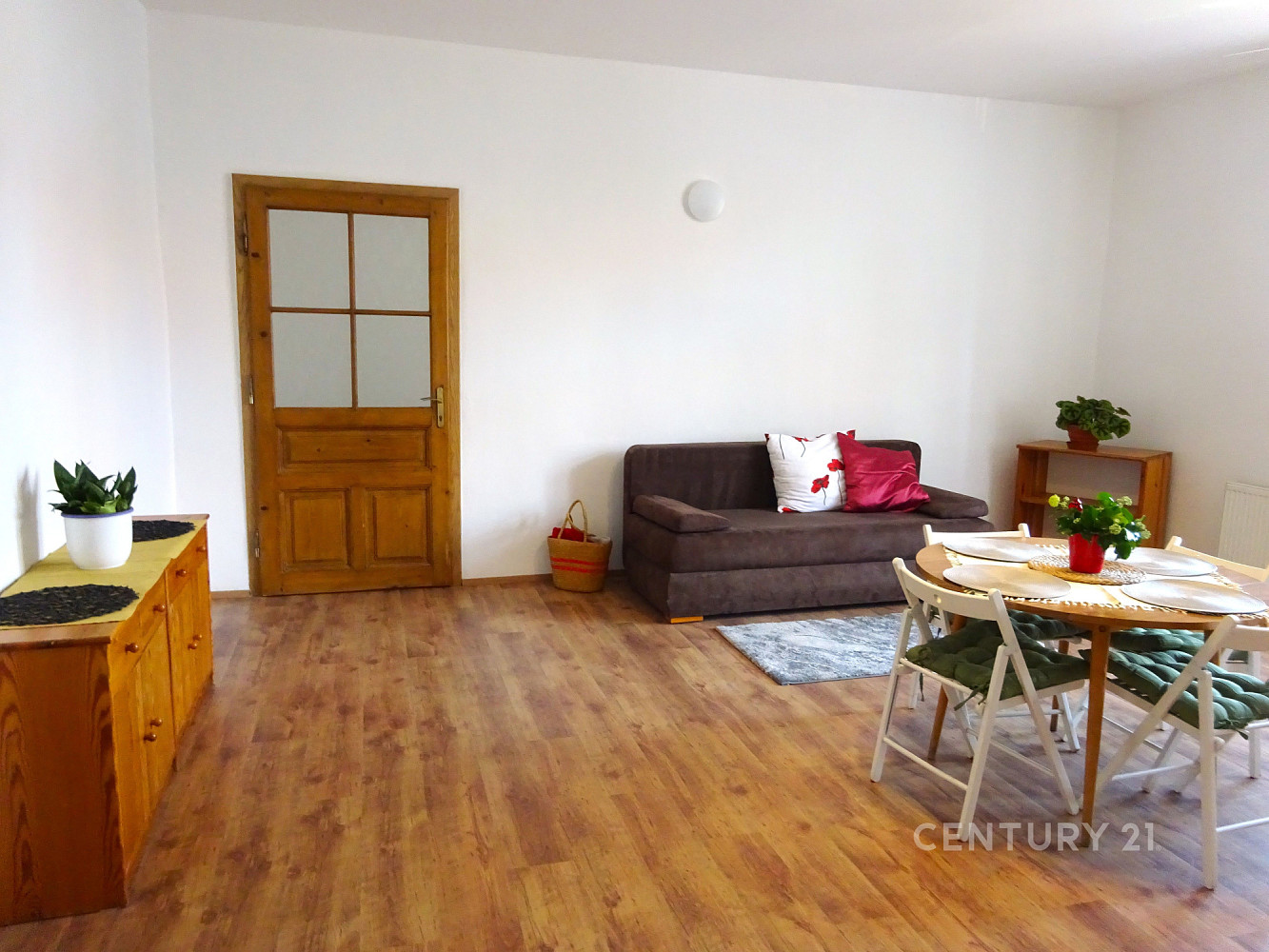 Pronájem bytu 2+kk 65 m² – fotografie 4